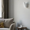 Applique murale blanche – forme pliée, éclairage haut bas MESA