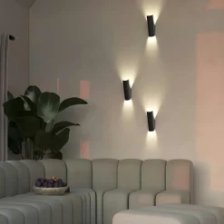 Applique murale blanche – forme pliée, éclairage haut bas MESA
