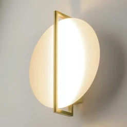 Applique murale dorée – disque blanc minimaliste WINDER