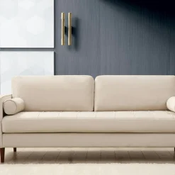 Canapé 3 places velours beige crème, coussins polochons CHIBA
