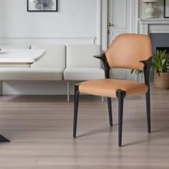 Chaise en cuir gris clair design, accoudoirs bois noir ALDER