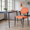 Chaise en cuir rouille design, accoudoirs bois noir ALDER