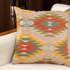 Coussin bohème multicolore – motif kilim, fond beige IZMIR