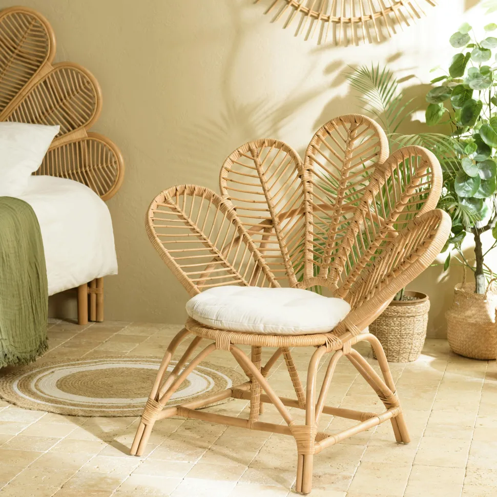 Fauteuil en rotin bohême avec coussin blanc MANY
