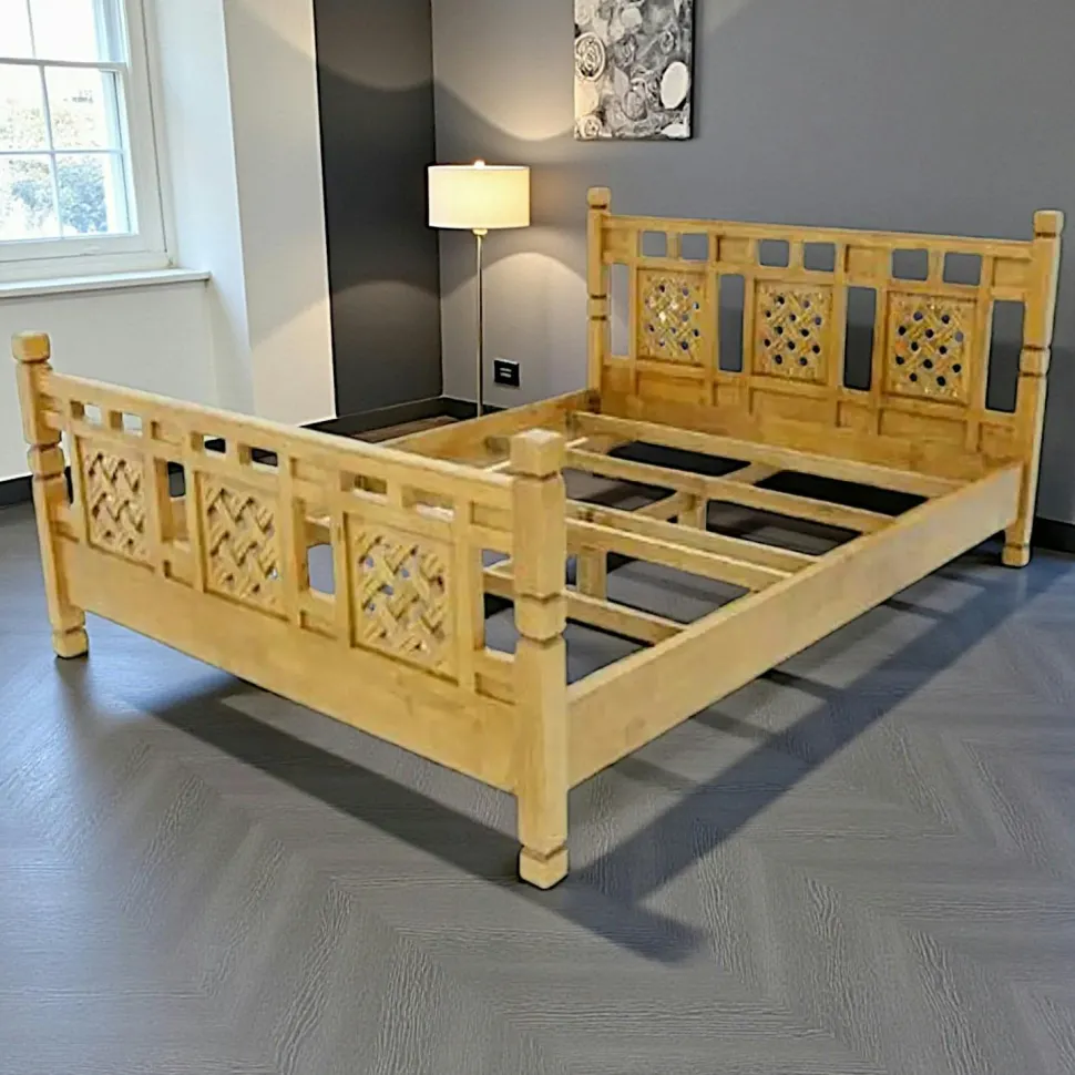Lit 2 places Hévéa pour couchage 180x200cm motifs tressés 213x193x95cm MAORI TRADITION