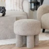 Pouf de salon gris clair sur pieds BRUGES