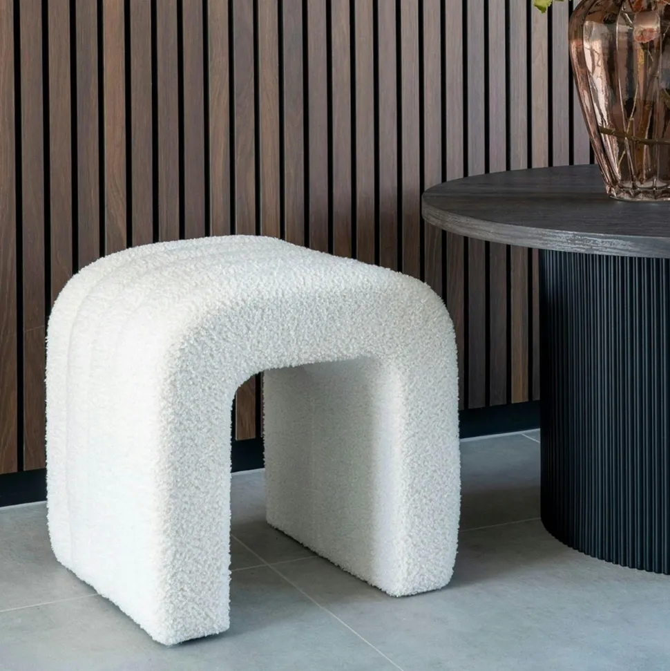 Pouf tabouret design blanc, effet fourrure BRUGES