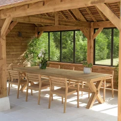 Salon de jardin teck naturel 1 table pieds en croix 320 cm + 8 fauteuils bois MANY