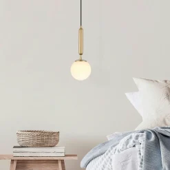 Suspension de chambre – globe blanc et or SIERRE