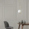 Suspension design dorée 1 globe verre dépoli sur cadre SIERRE