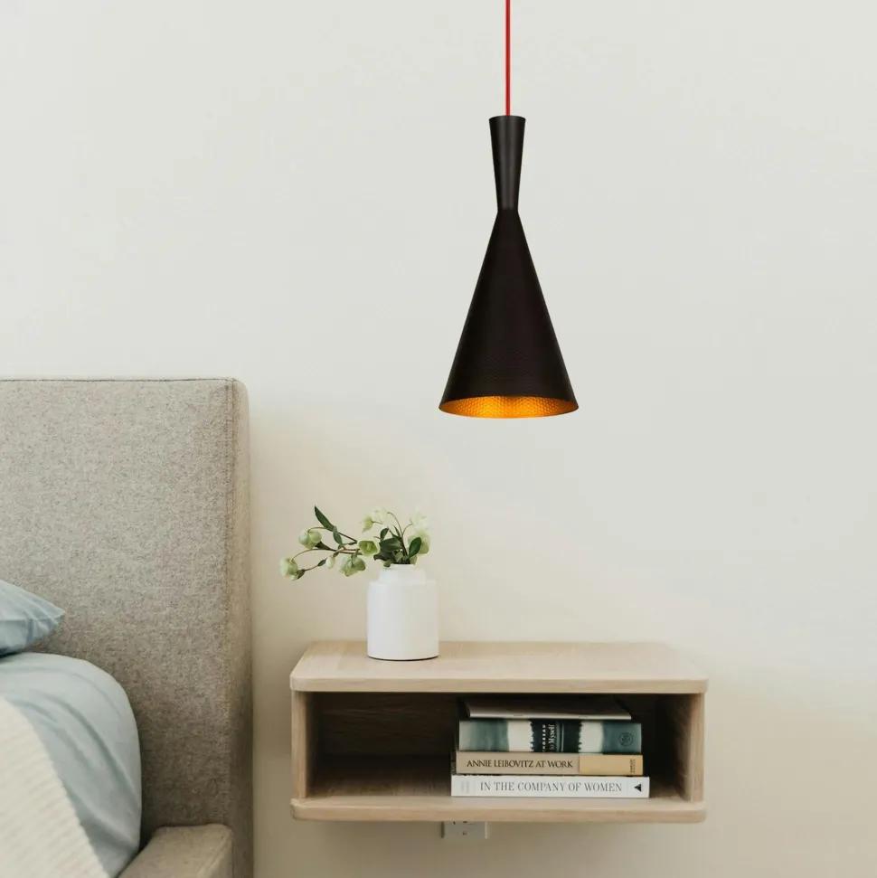 Suspension moderne noire mate câble rouge, forme évasée SILE