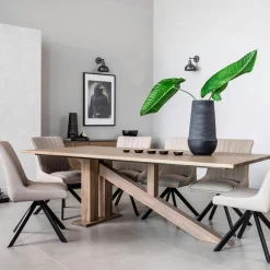 Table à manger moderne piètement oblique chêne massif 240 cm HUDSON