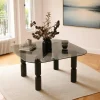 Table basse carrée en verre fumé - pieds bois sculpté BOMA