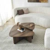 Table basse effet noyer, triangle organique (x2) MARFA