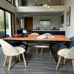 Table rectangulaire extensible en chêne brun 180 cm PALERME