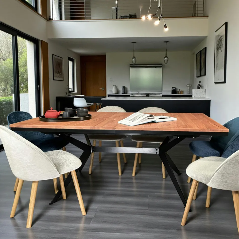 Table rectangulaire extensible en chêne huilé 180 cm PALERME